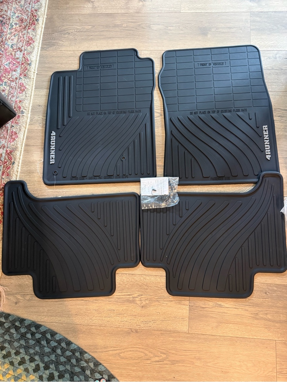 Toyota Forerunner-Black All-Weather Car Floor Mats - Set of 4-NWT